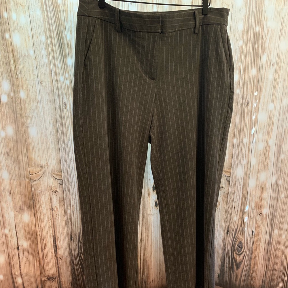 Lane Bryant gray pinstripe pants with pockets